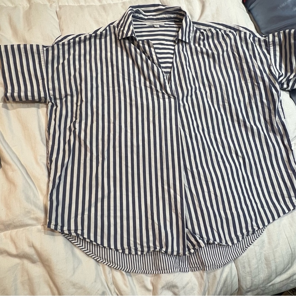 Madewell Pinstripe V-Neck Blouse Short Sleeve Blue White Stripe M